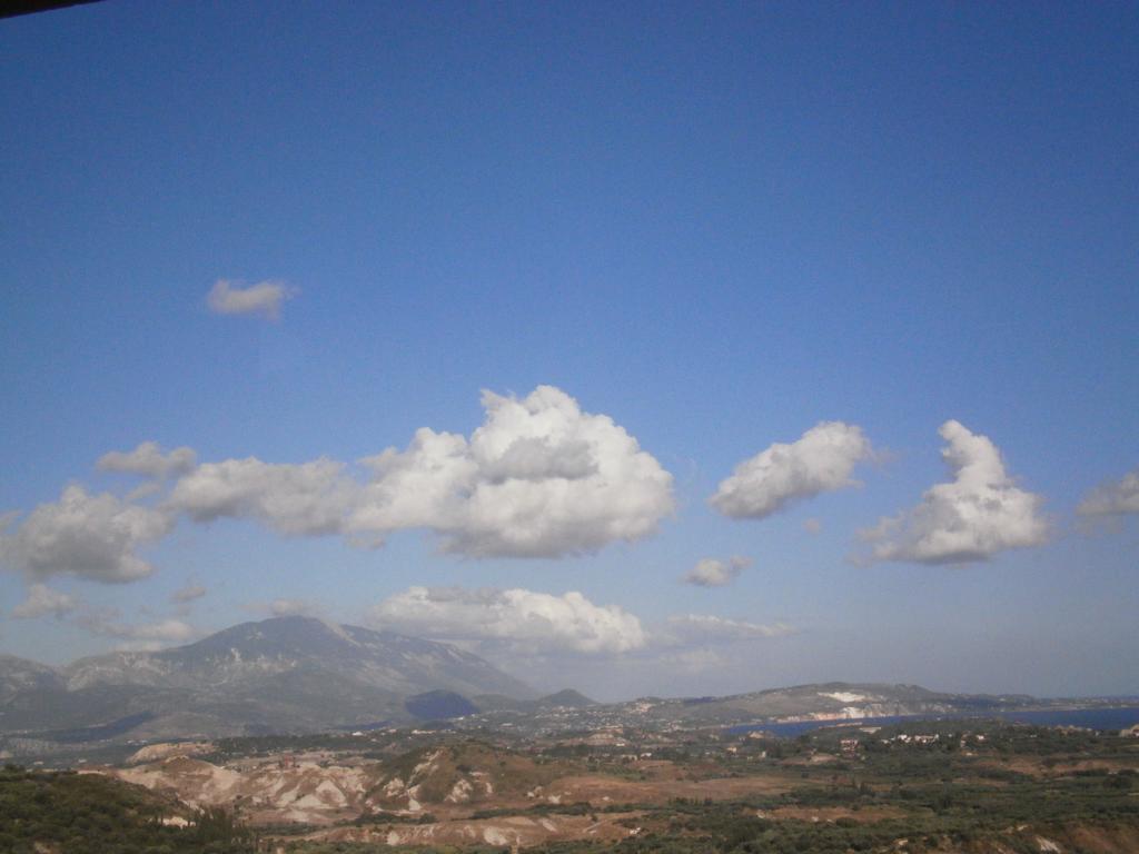 Appartamento Ionian Balcony Lixouri Esterno foto